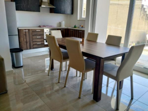 Modern 3-bedroom apartment in Sannat